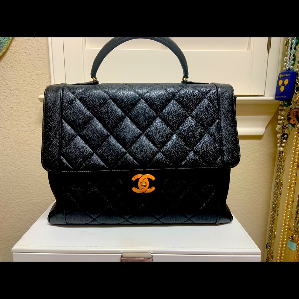 CHANEL VINTAGE KELLY Jumbo Maxi 24k Gold Hardware Black
